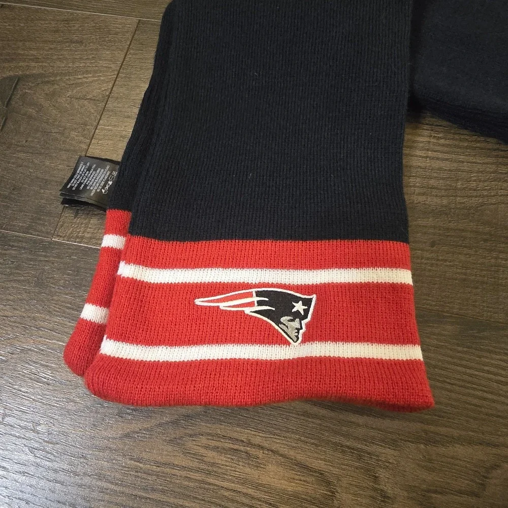 New England Patriots NFL Scarf Navy Red Striped Logo Winter‎ Fan Gear